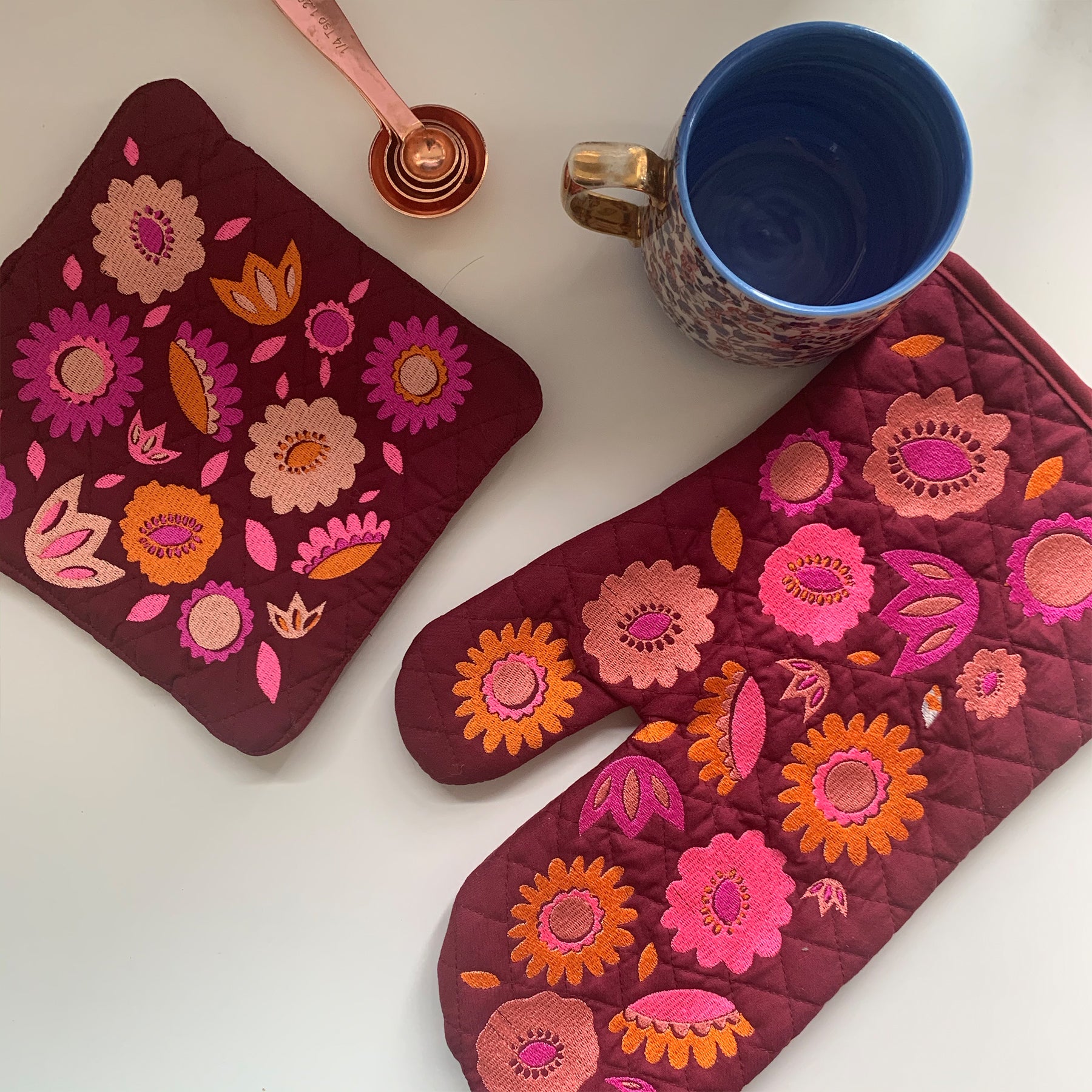 Floral Oven Mit Set | Magenta Colorway