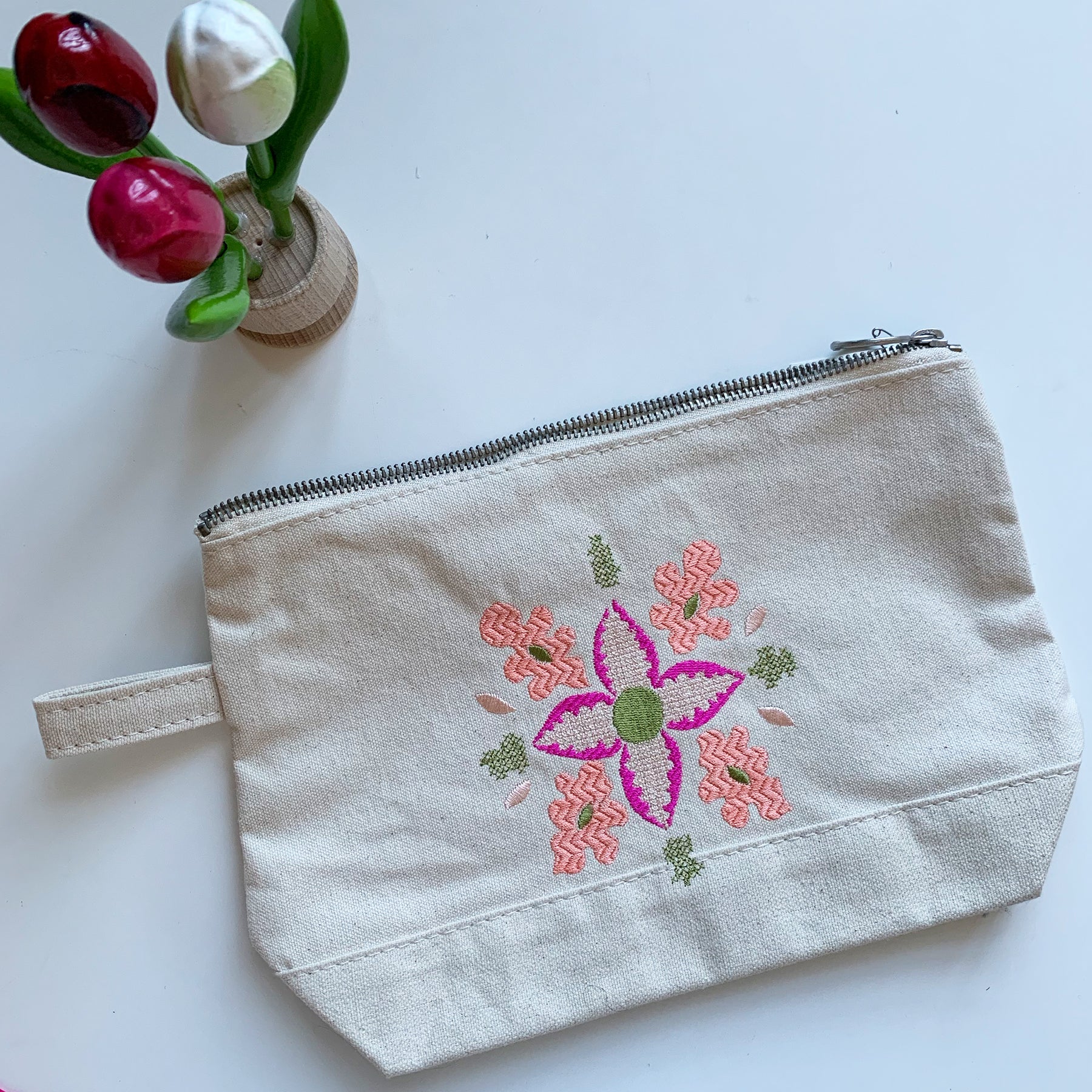 Embroidered Sweet Pea Floral Pouch | Pinky Colorway